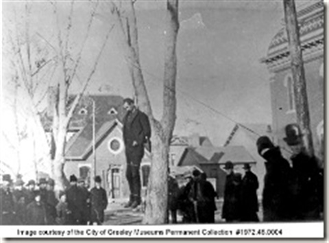 A photo of the lynching of W.D. French.