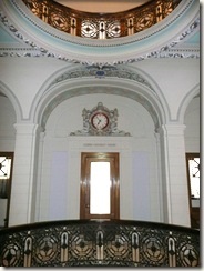 Picture of an intricate cornice from third floor courtroom.